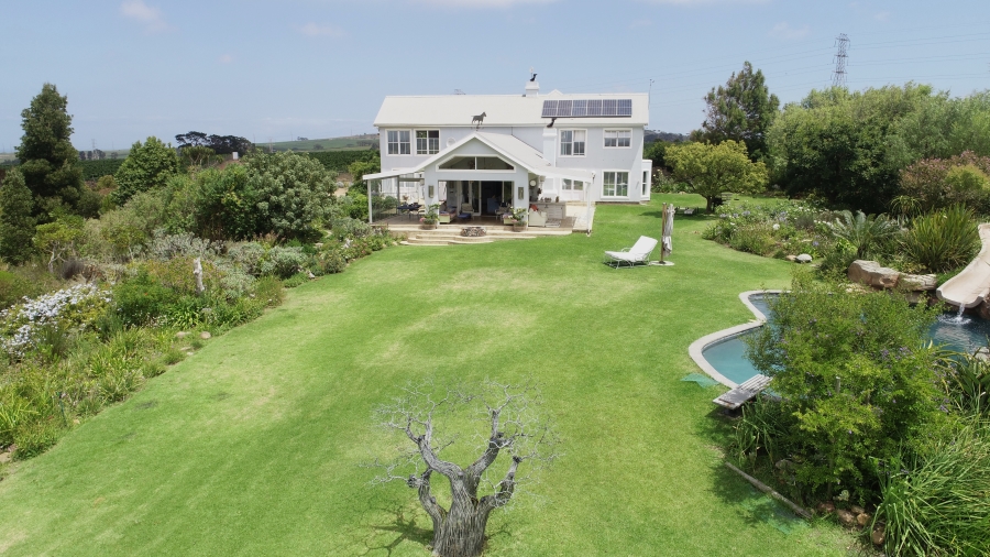 4 Bedroom Property for Sale in Raithby Western Cape